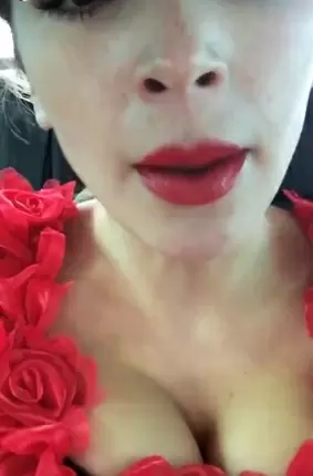 Келли Дивайн сквиртинг