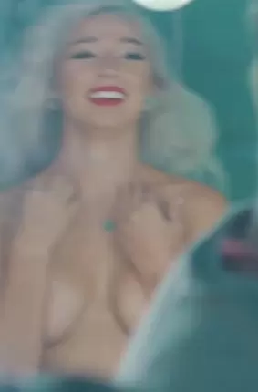 Дойки зрелые небритые в чулках