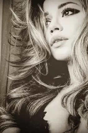 Голая Виктория Чернышева (11 фото)