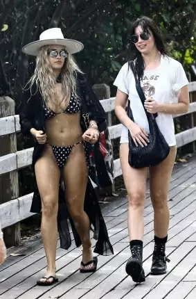 Присцилла Анна золотаренко анал